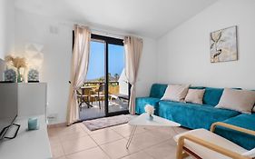 Amarilla Golf Apartment